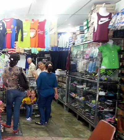 Almacén La Victoria - Ropa y accesorios Almacén La Victoria - Ropa y accesorios