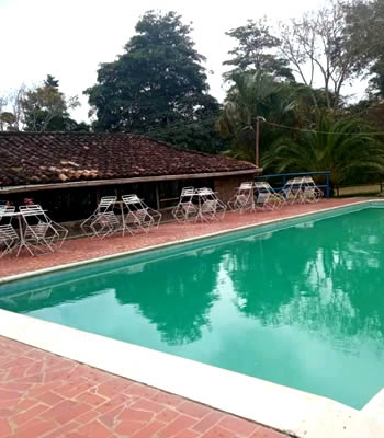 Piscina - Posada Camino Viejo