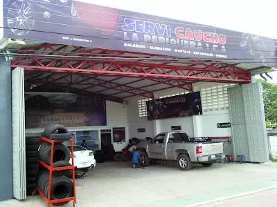 La fachada - Cauchera La Periquera