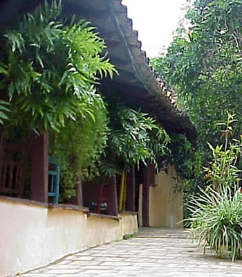 Un corredor - Posada El Duende Un corredor - Posada El Duende