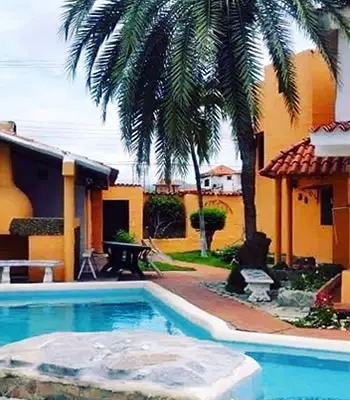 Exteriores y piscina - Posada Capacho